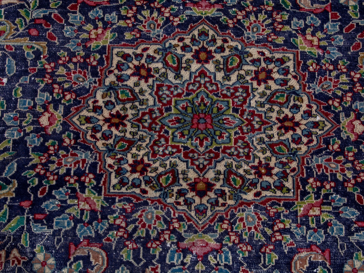 CAN_4712 - 6'9" x 9'3"