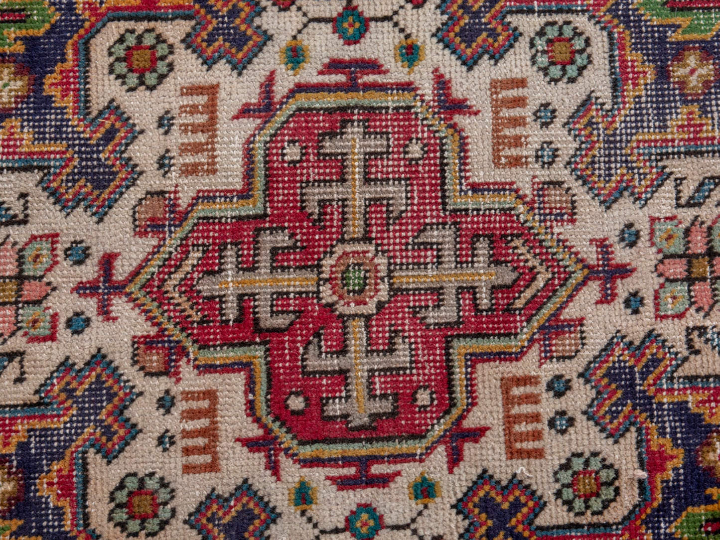 CAN_4719 - 8'2" x 11'4"