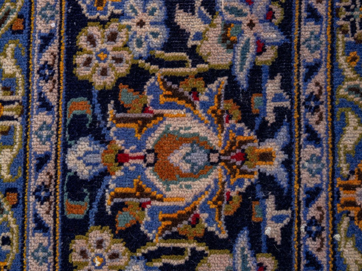CAN_4726 - 9'10" x 13'3"