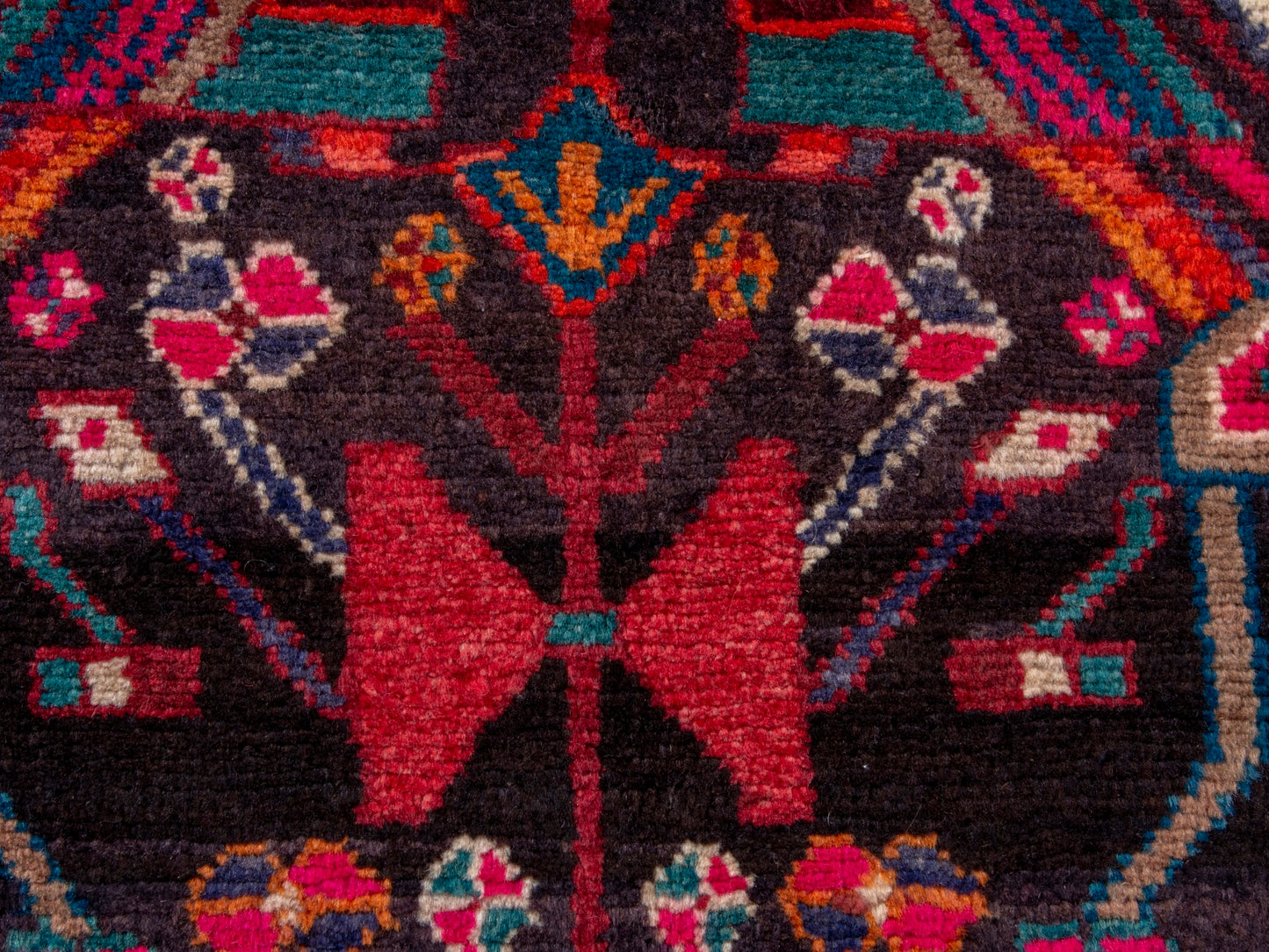 CAN_4750 - 5'7" x 9'8"