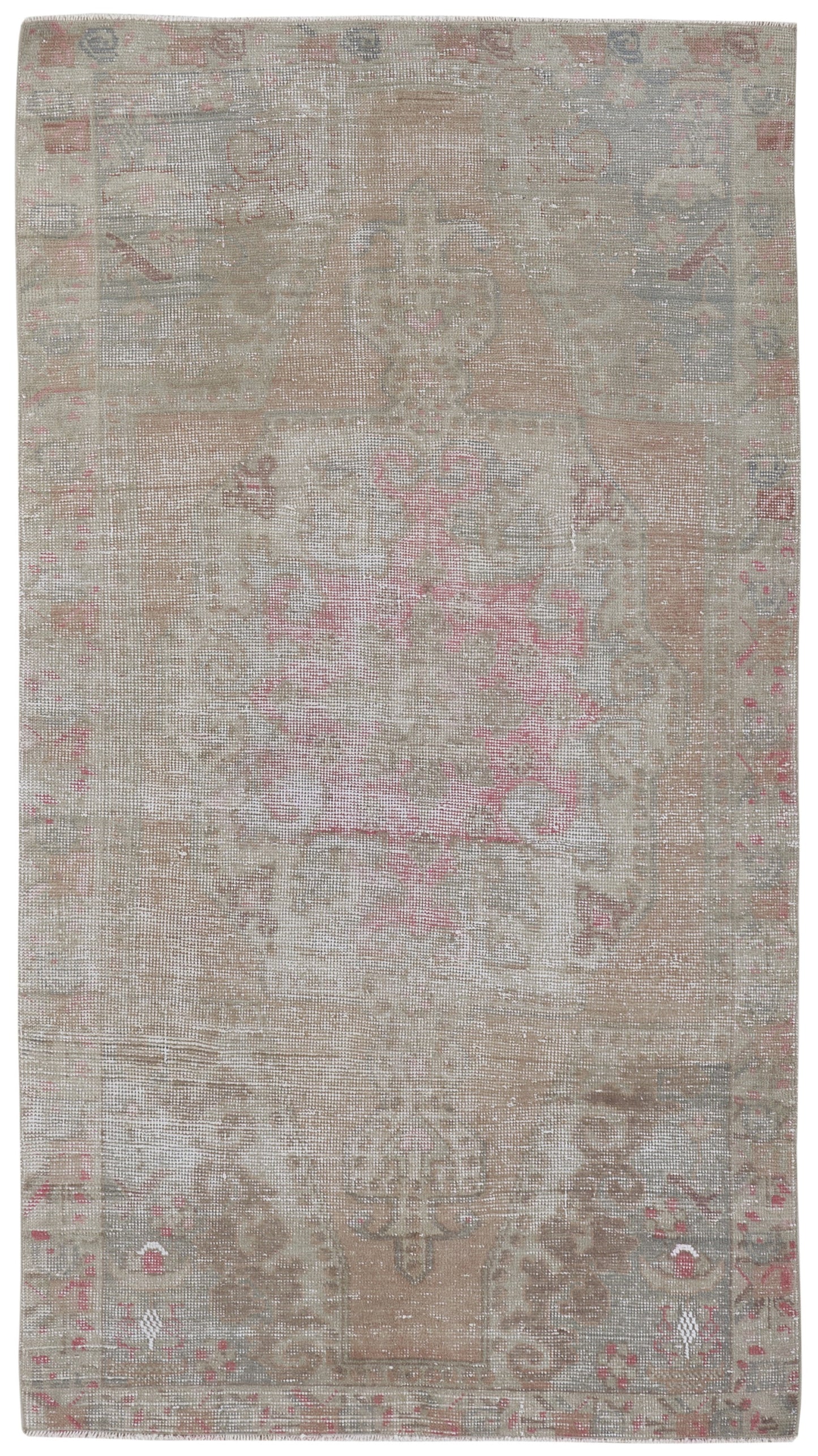 7002 - 4' x 7'3"