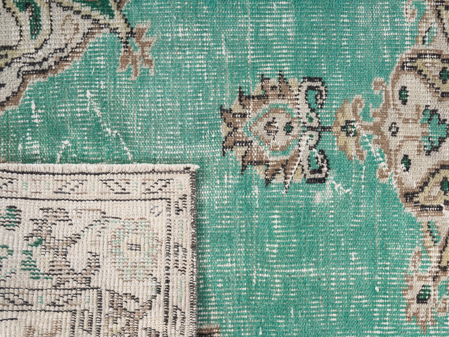 T-3136 - 3'8" x 6'5"