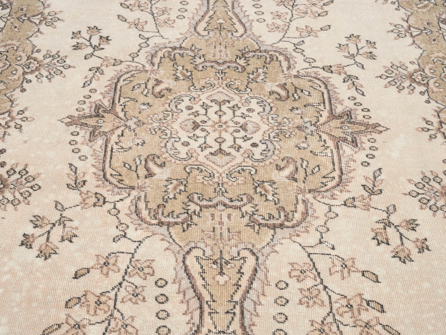 1491 - 5'4" x 9'
