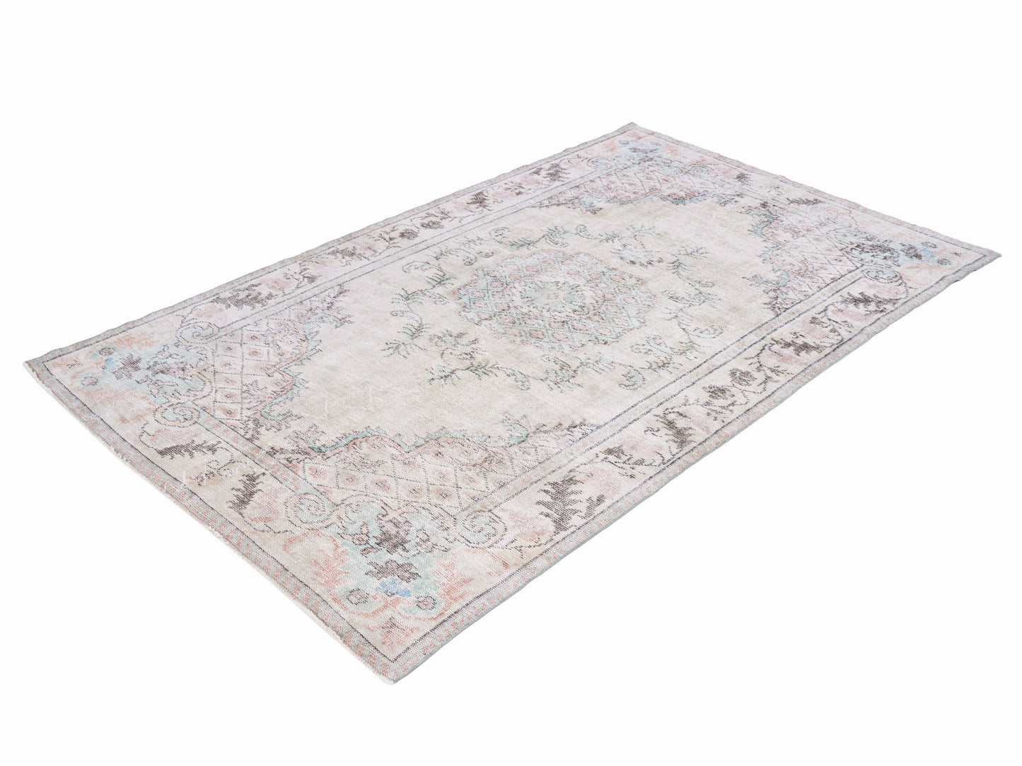 1586 - 6' x 10'