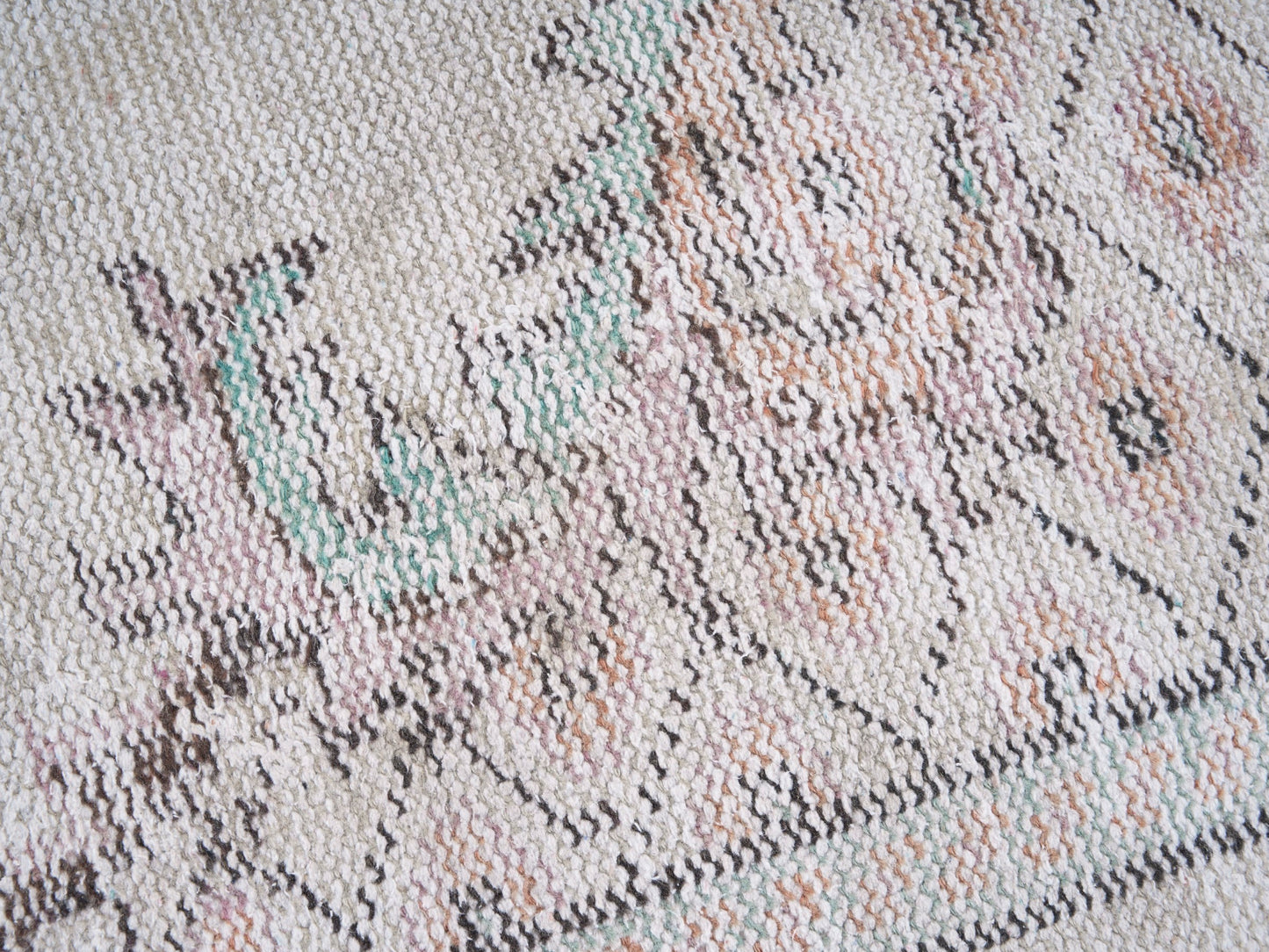 1586 - 6' x 10'