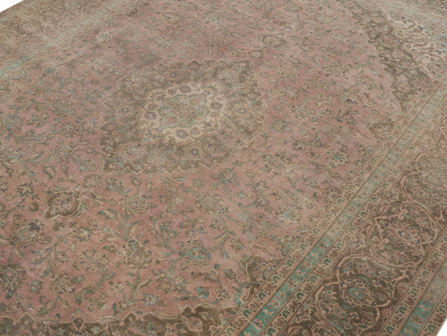 XL328 - 8' x 11'