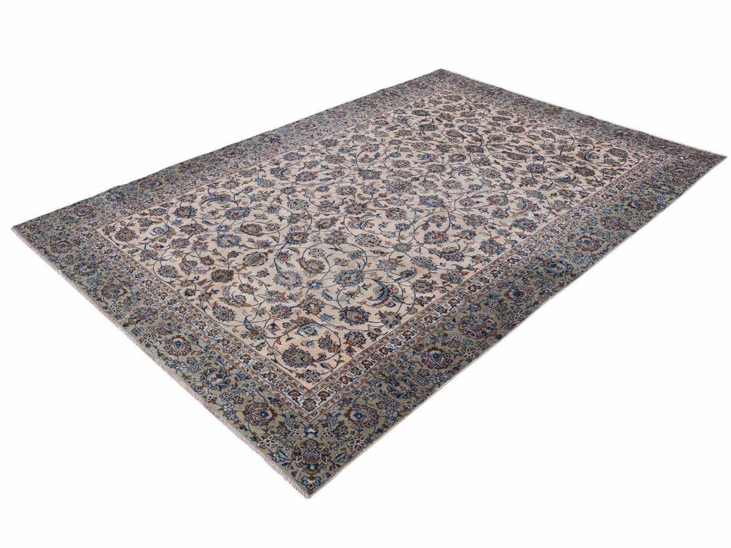 XL337 - 8'3" x 12'2"