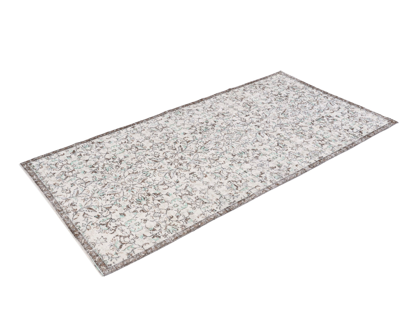 3540 - 4'8" x 9'1"