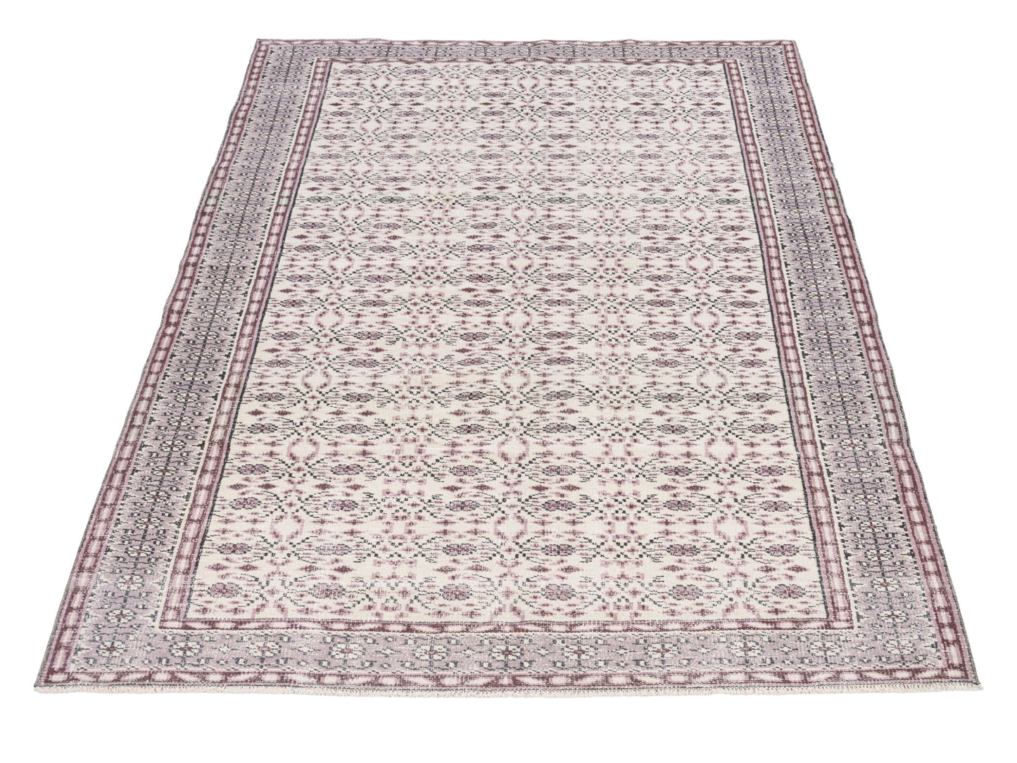 3549 - 5'1" x 8'5"