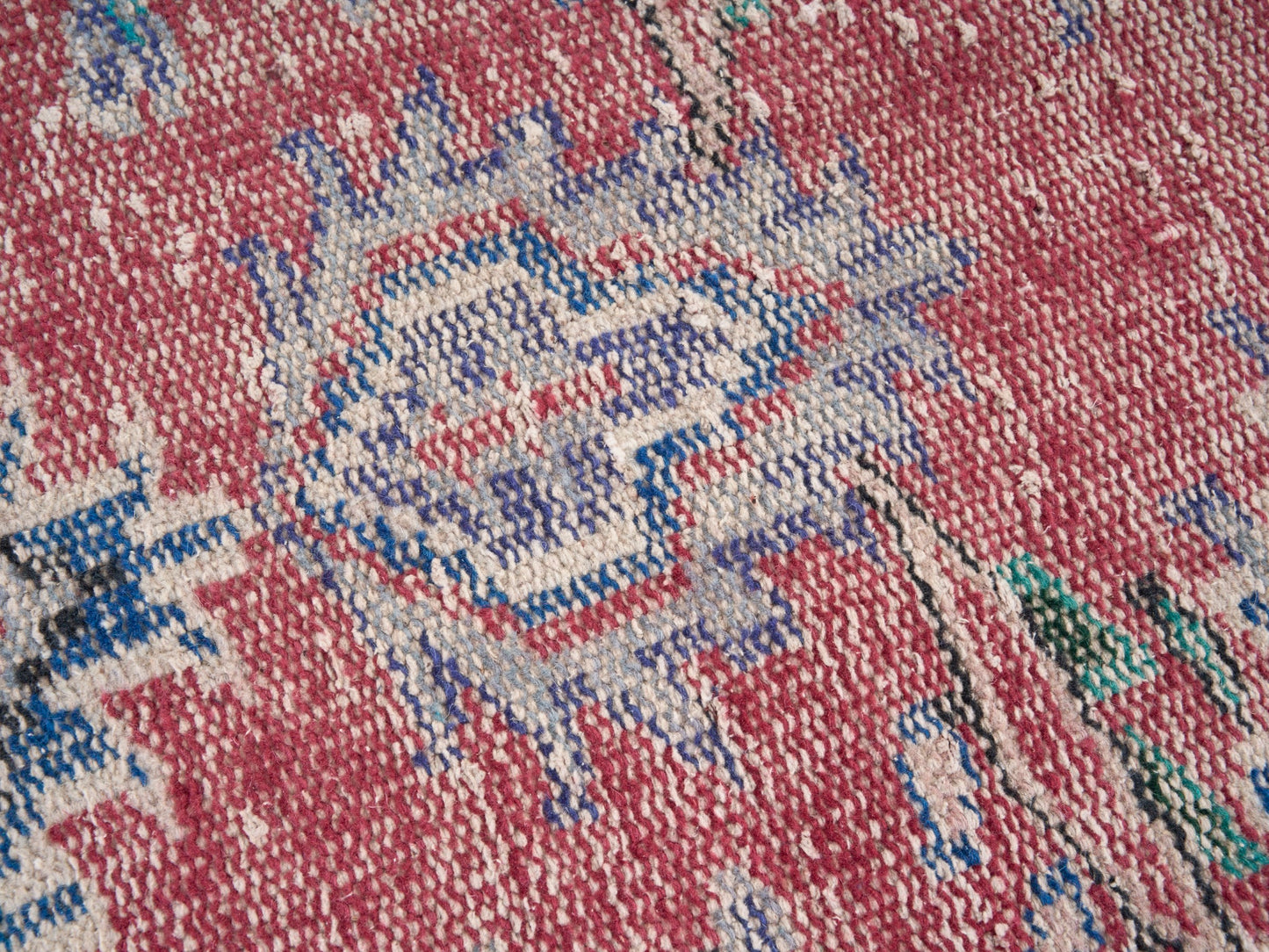 3364 - 5'11" x 9'1"