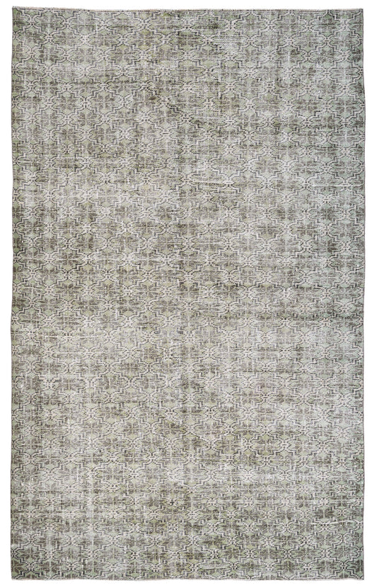 3303 - 5'9" x 9'