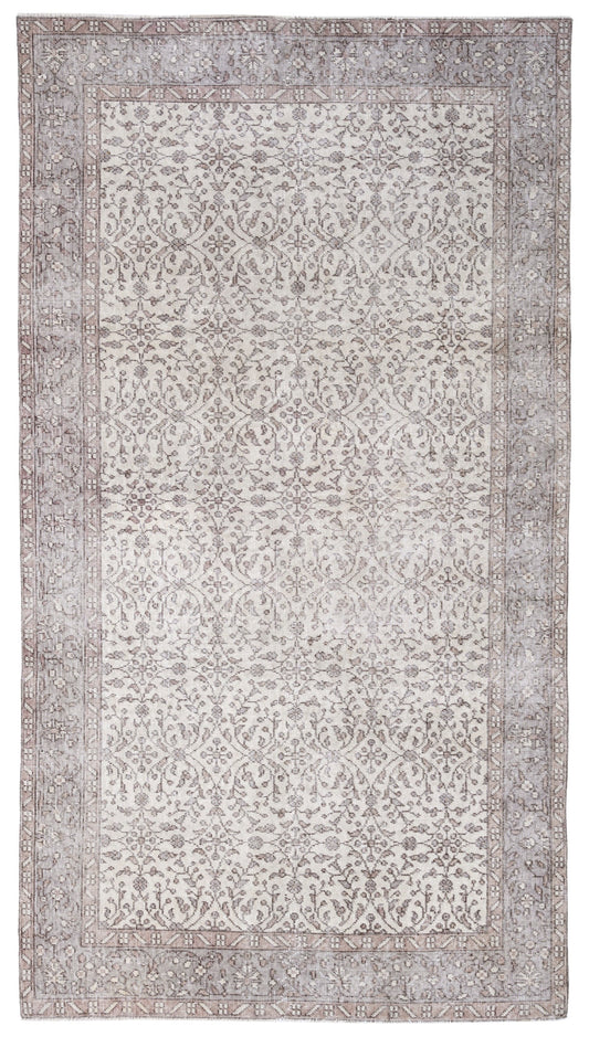 3340 - 4'9" x 8'3"