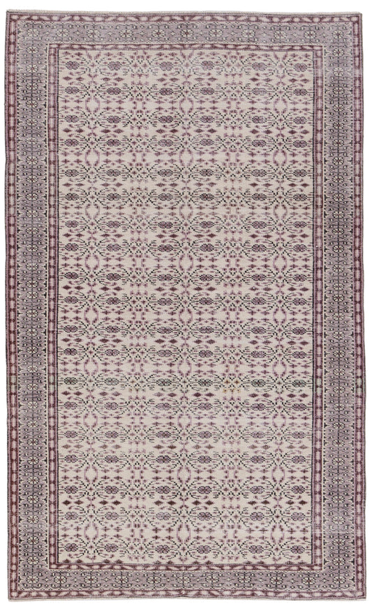 3549 - 5'1" x 8'5"