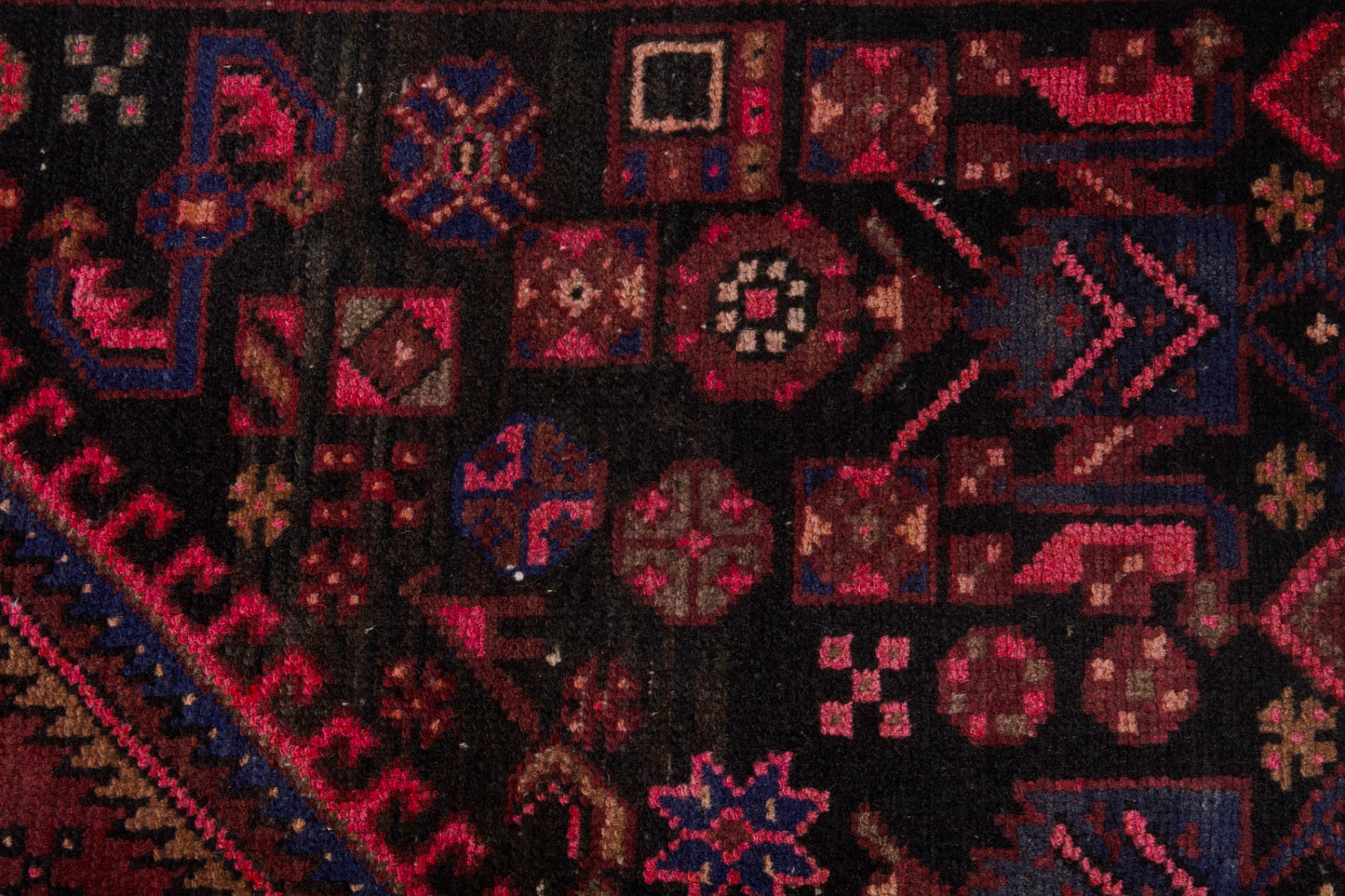 CAN_3908 - 3'5" x 5'8"