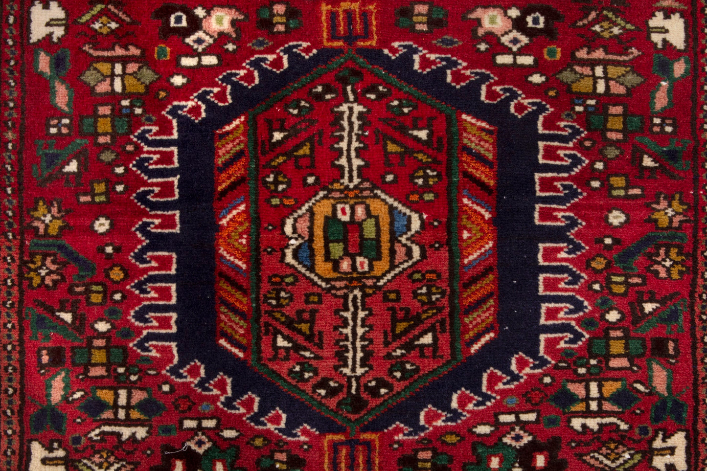 CAN_3922 - 2'11" x 4'9"