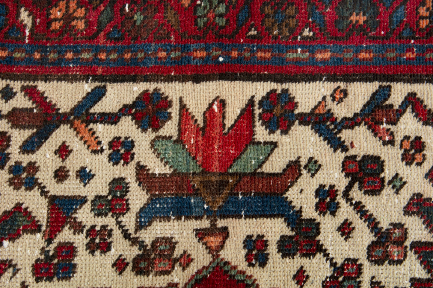 CAN_3925 - 2'2" x 3'6"
