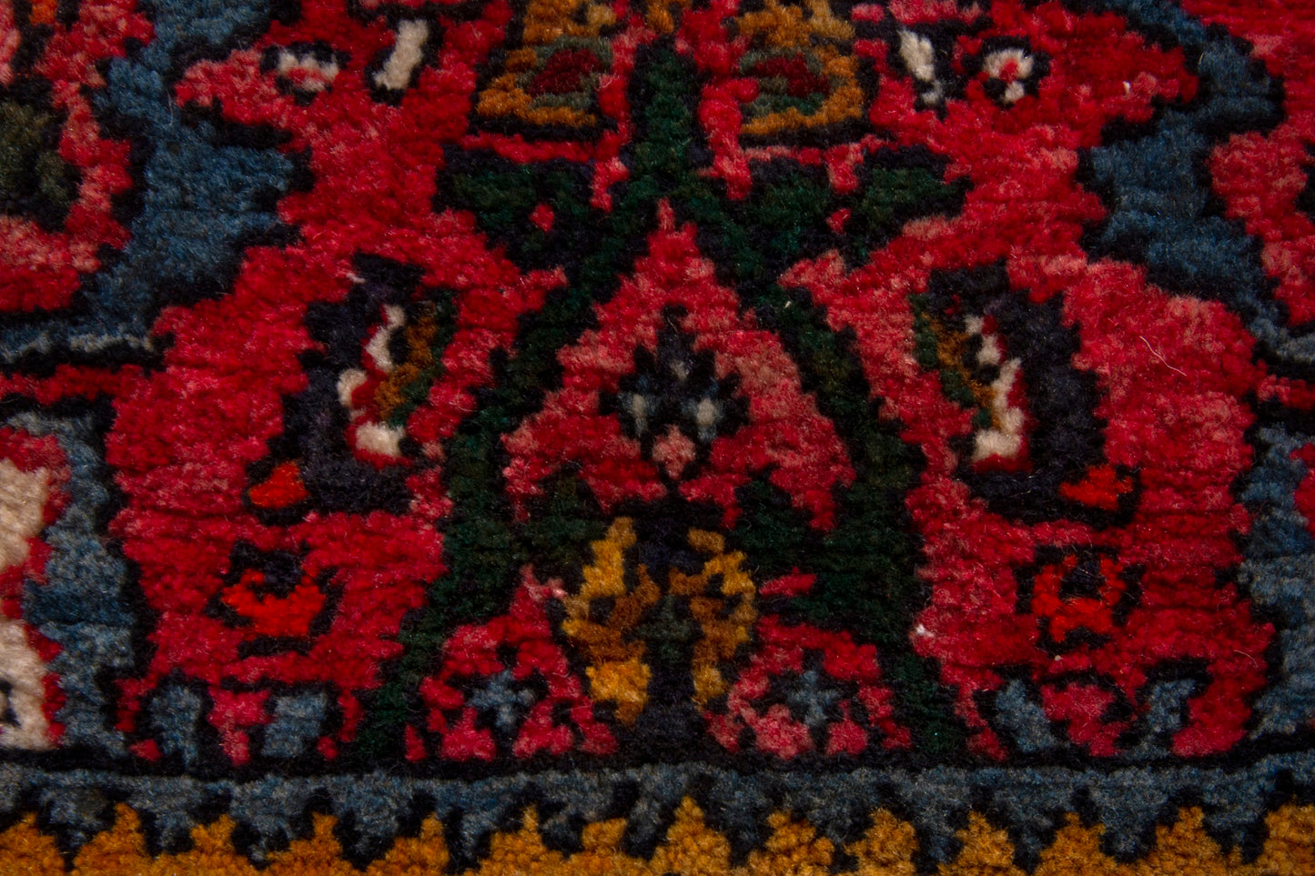 CAN_3931 - 2'1" x 6'11"