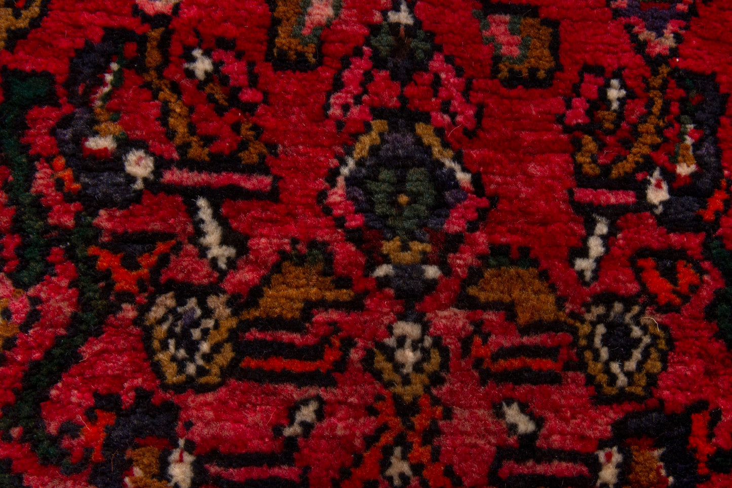 CAN_3931 - 2'1" x 6'11"