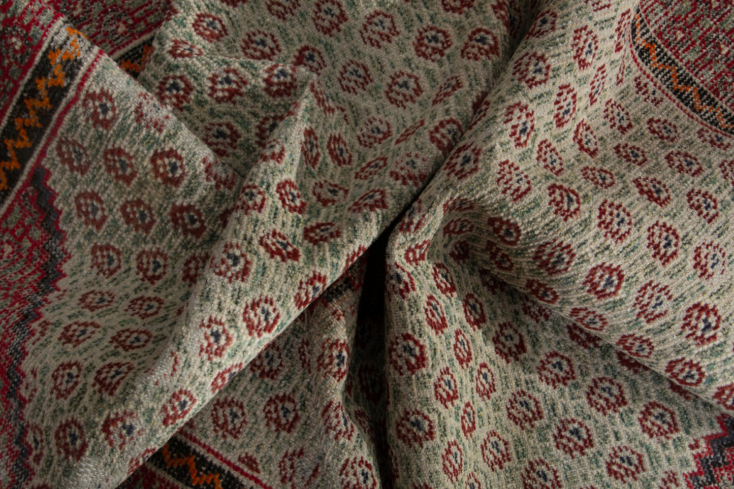 CAN_3969 - 3'7" x 6'4"
