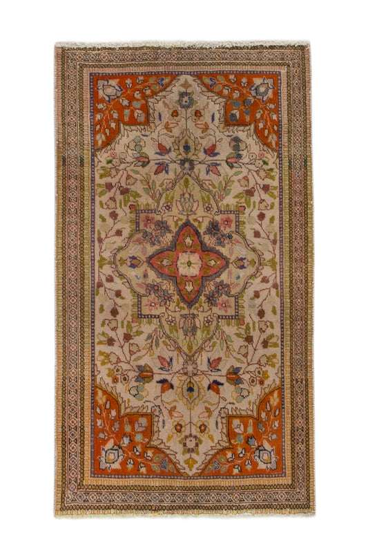 CAN_3996 - 3'5" x 4'10"