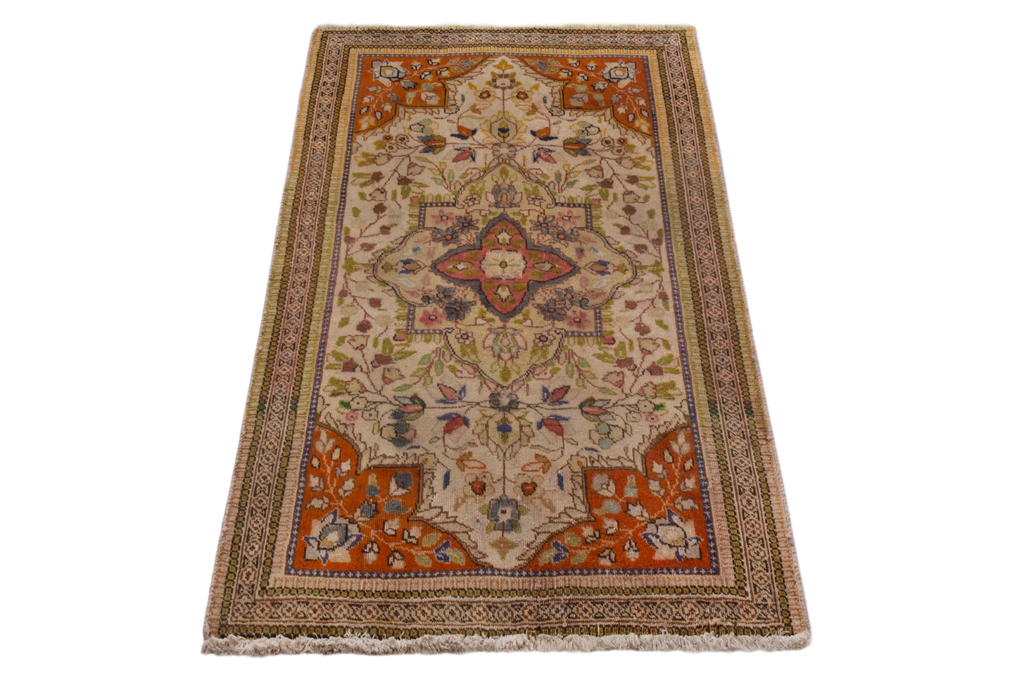 CAN_3996 - 3'5" x 4'10"