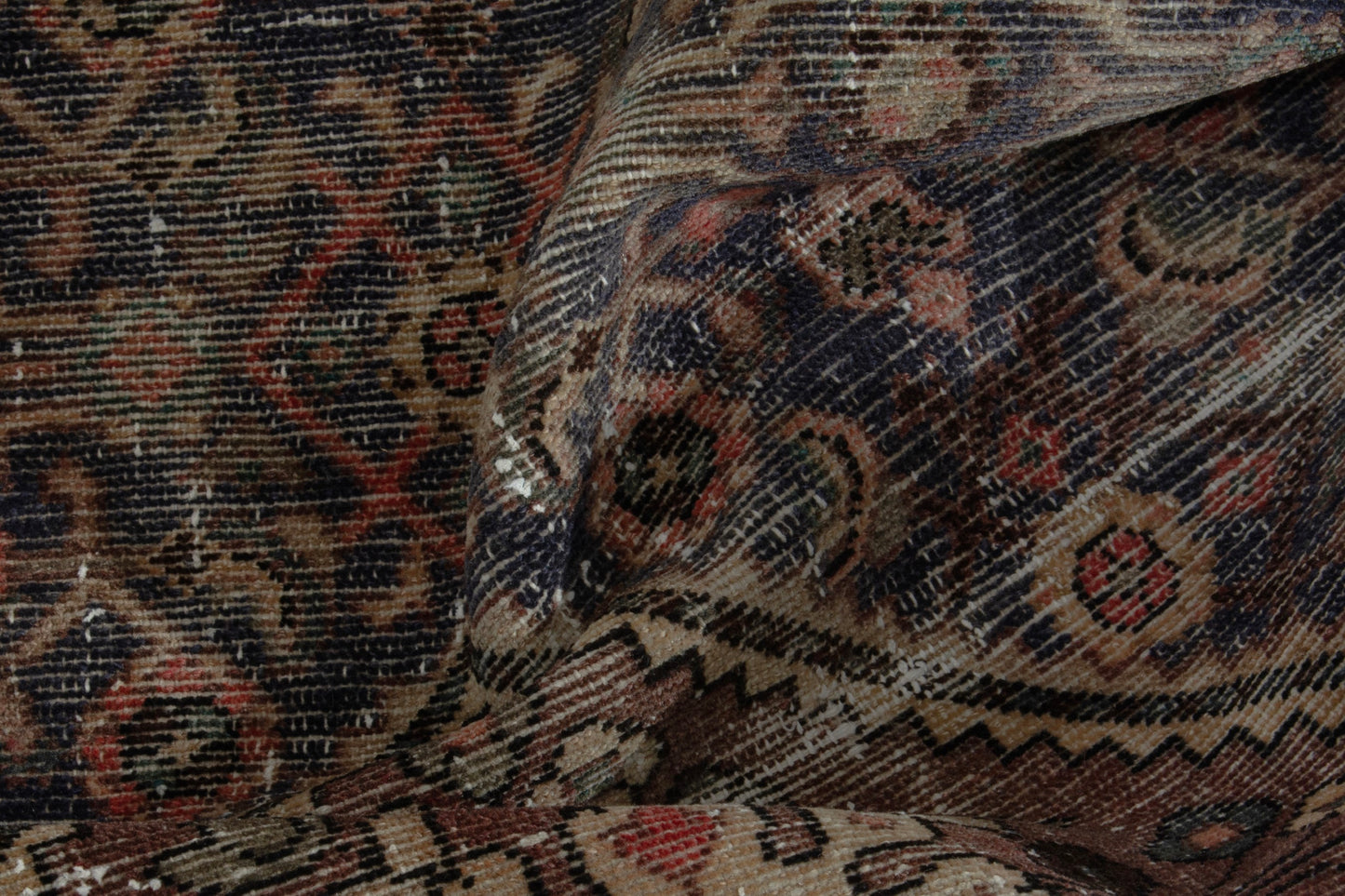 CAN_4008 - 3'5" x 7'1"