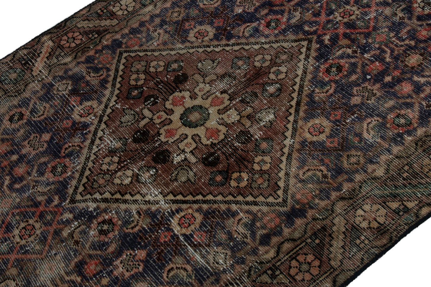 CAN_4008 - 3'5" x 7'1"