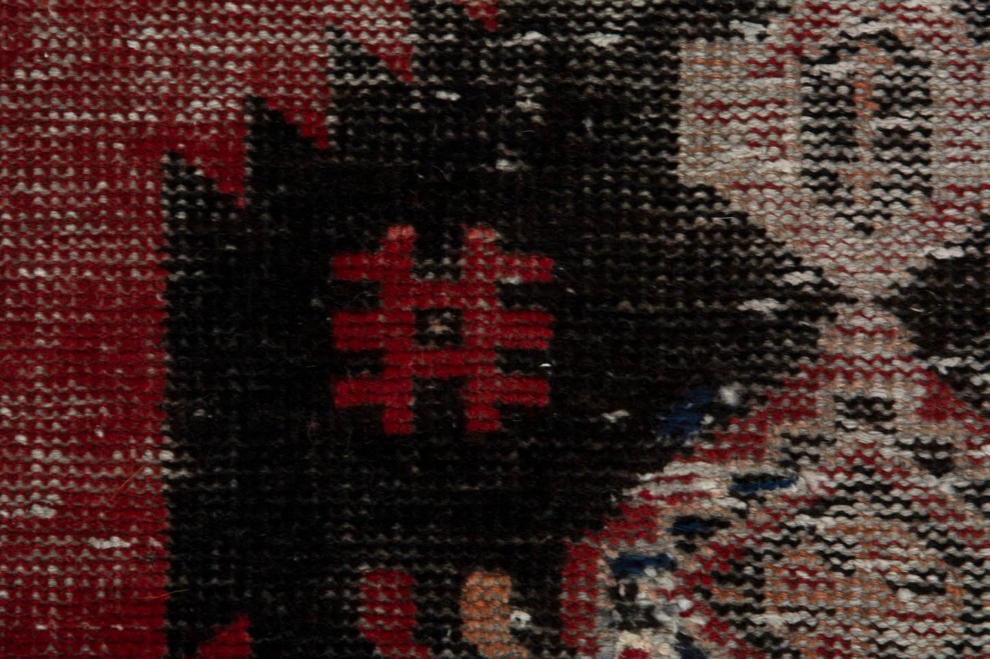 CAN_4009 - 2'5" x 5'3"