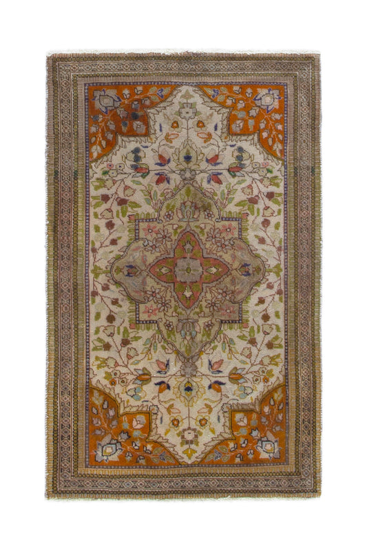 CAN_4012 - 3'1" x 5'