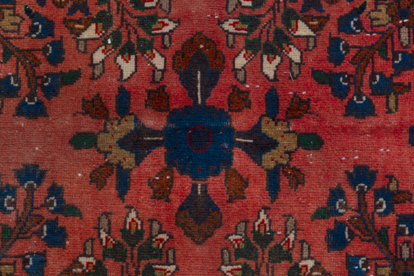 CAN_4017 - 2'7" x 7'1"