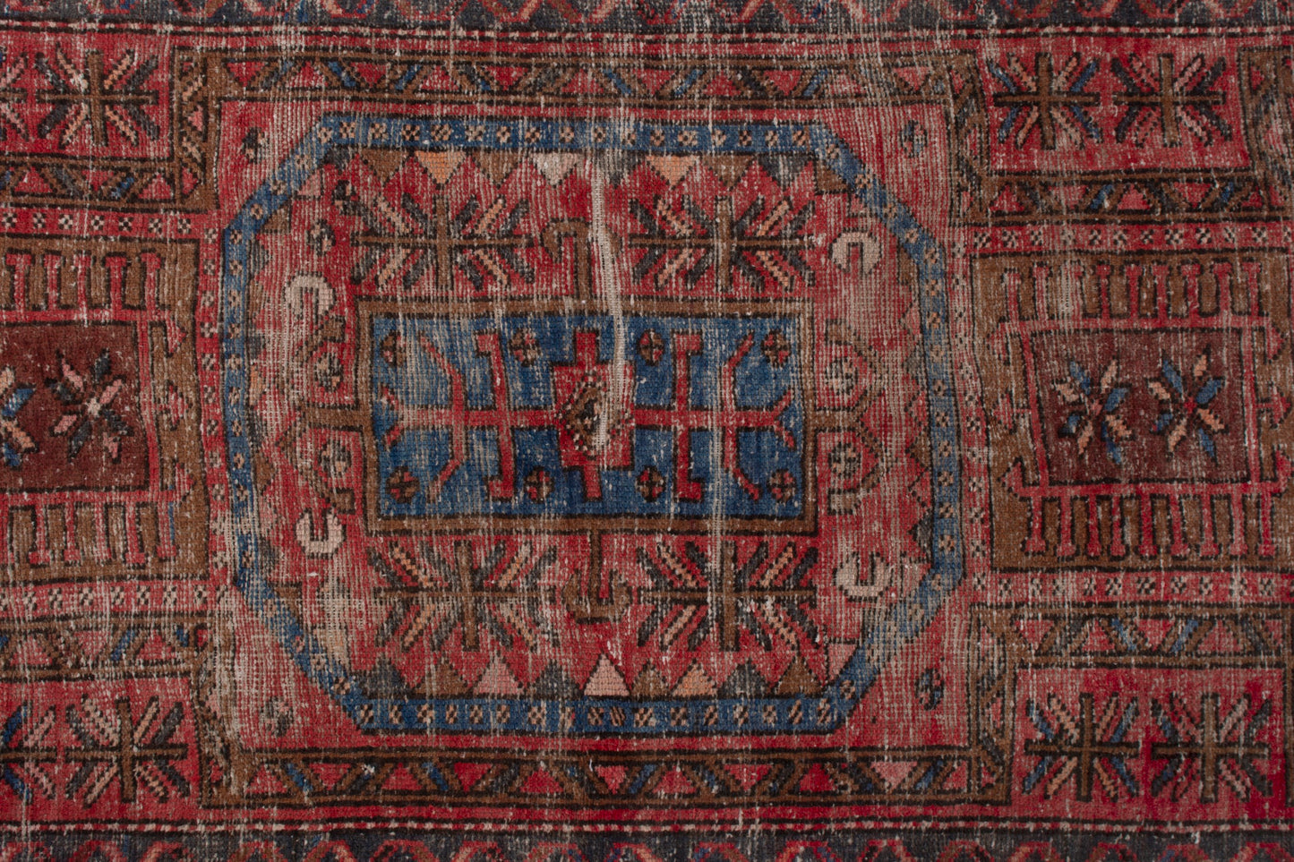 CAN_4032 - 2'7" x 9'1"