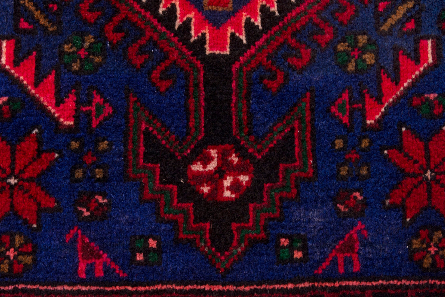CAN_4038 - 3'7" x 9'11"