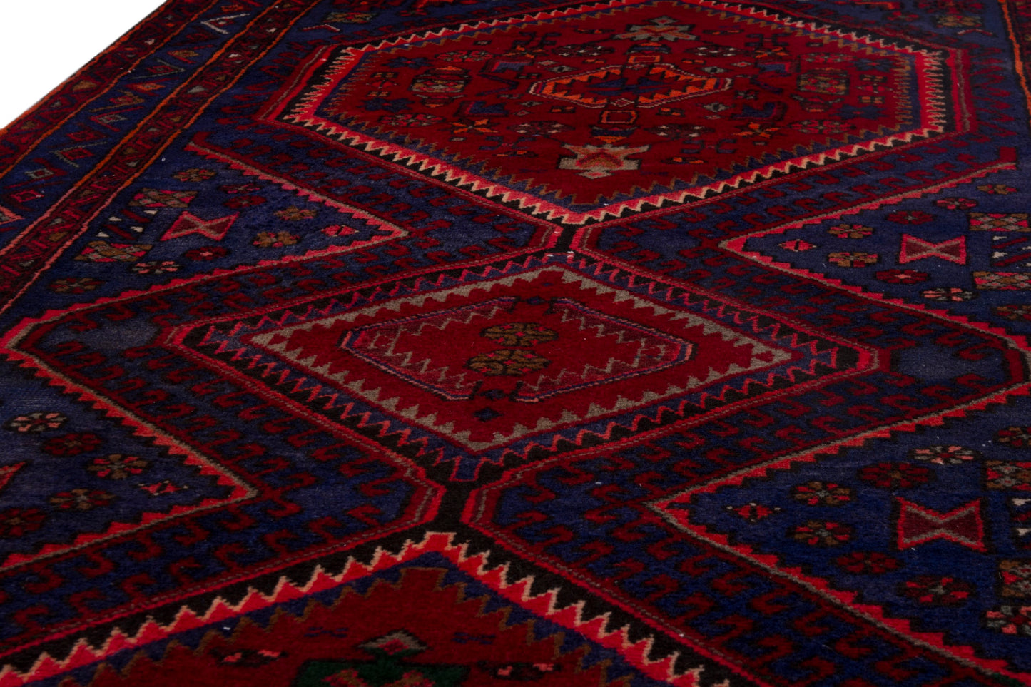 CAN_4038 - 3'7" x 9'11"