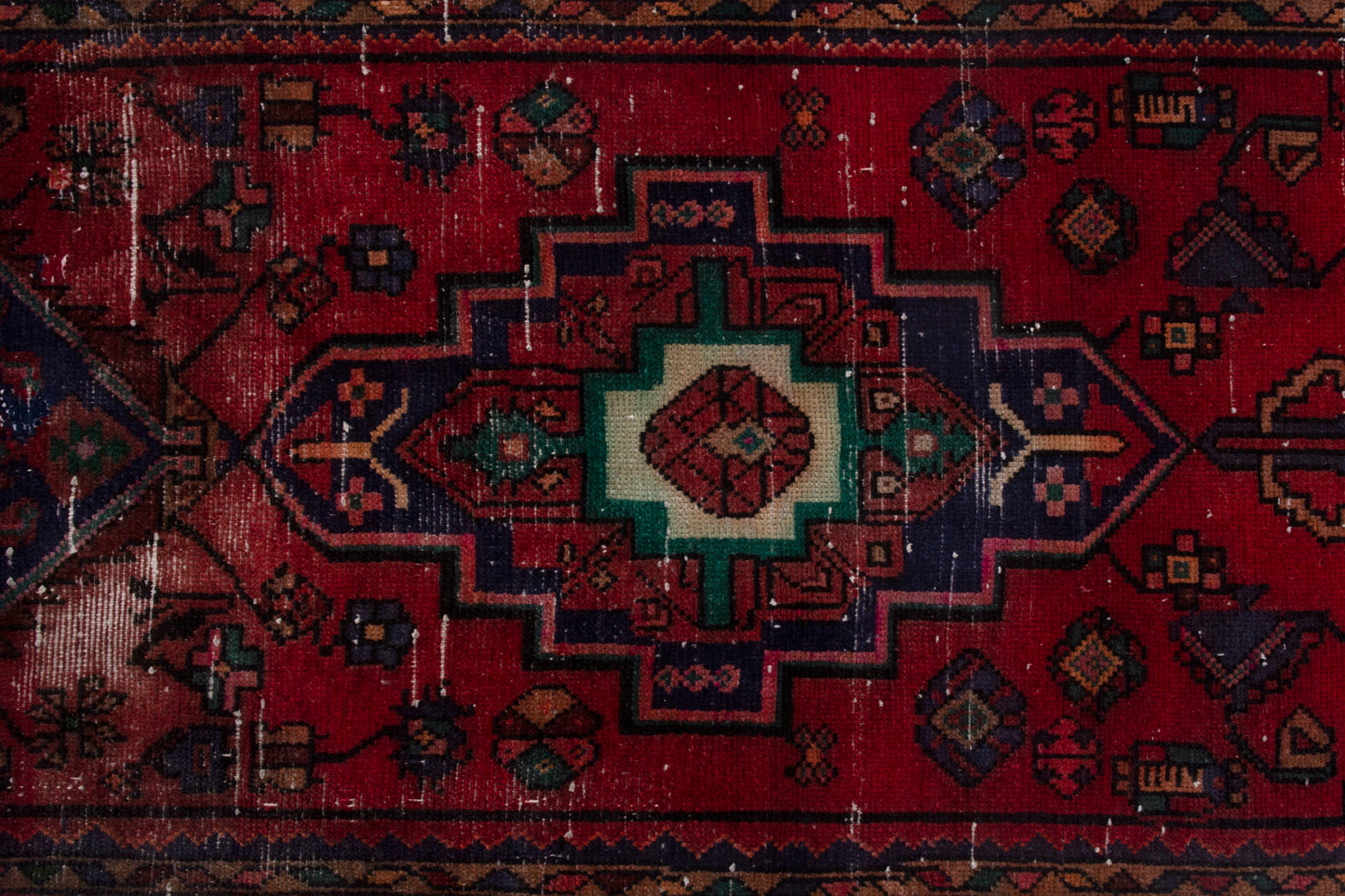 CAN_4039 - 2'2" x 8'10"