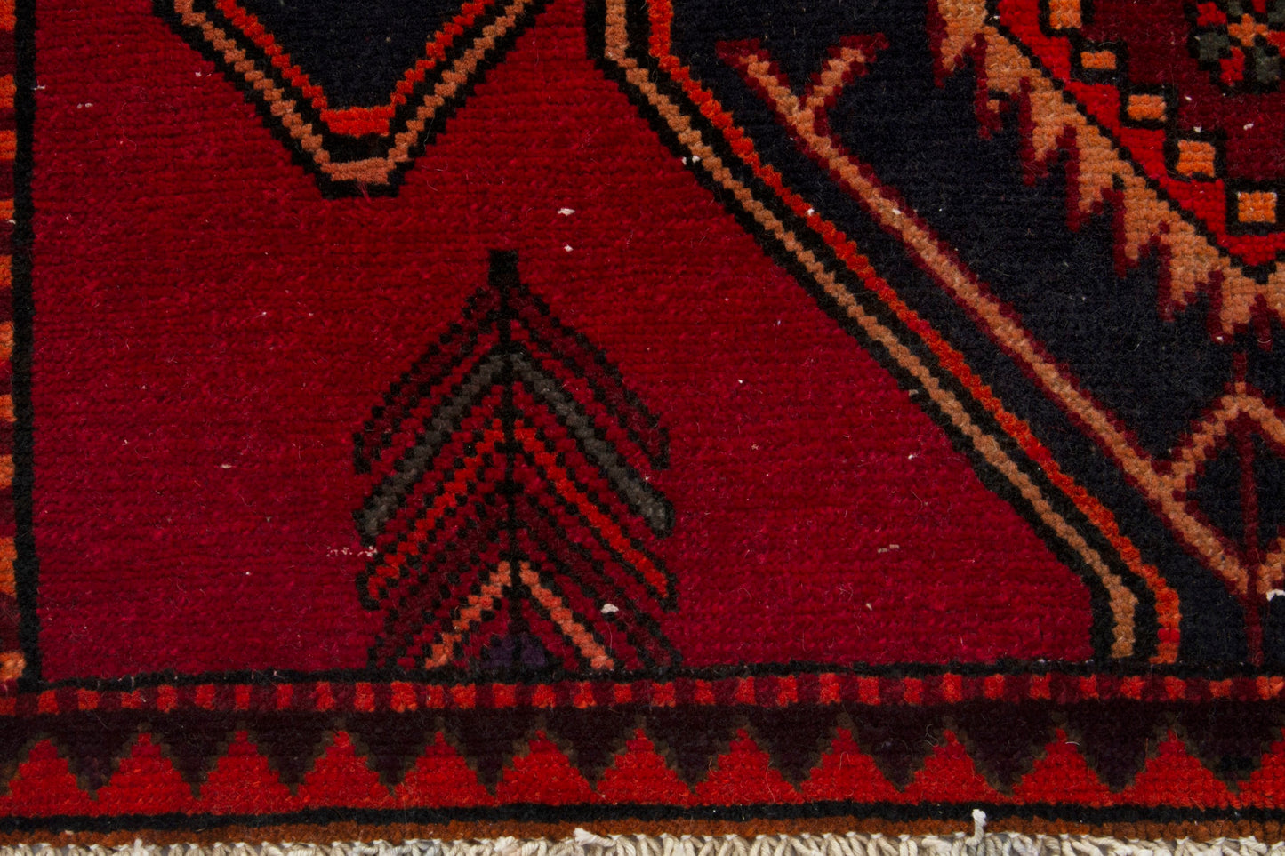CAN_4052 - 2'11" x 9'10"