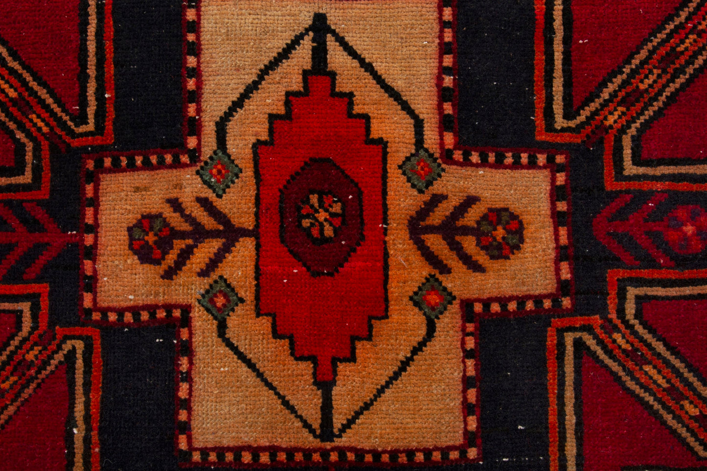 CAN_4052 - 2'11" x 9'10"