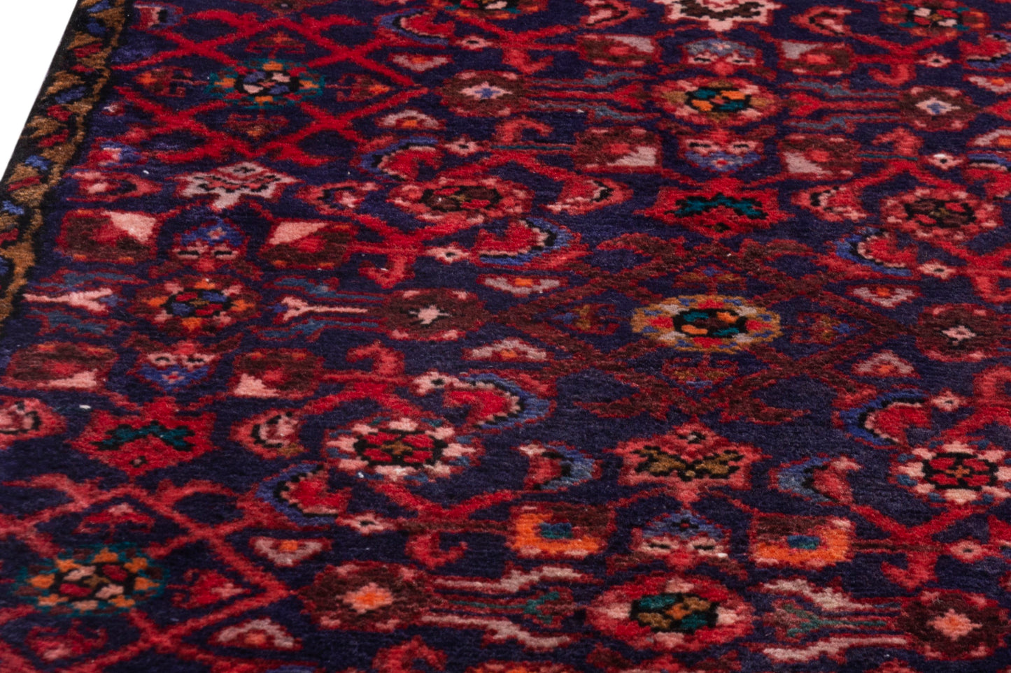 CAN_4055 - 1'11" x 9'11"