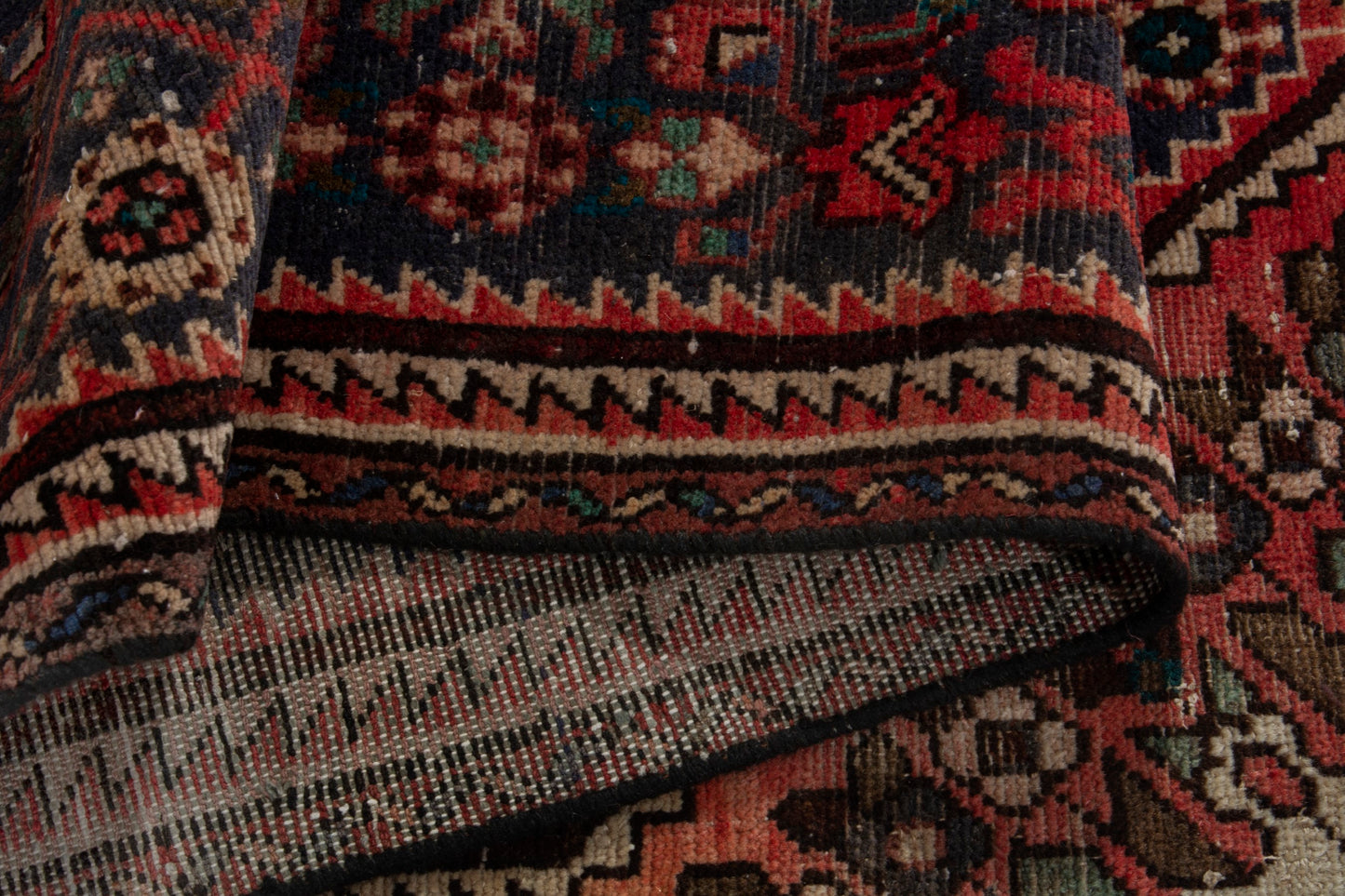 CAN_4065 - 2'4" x 9'2"