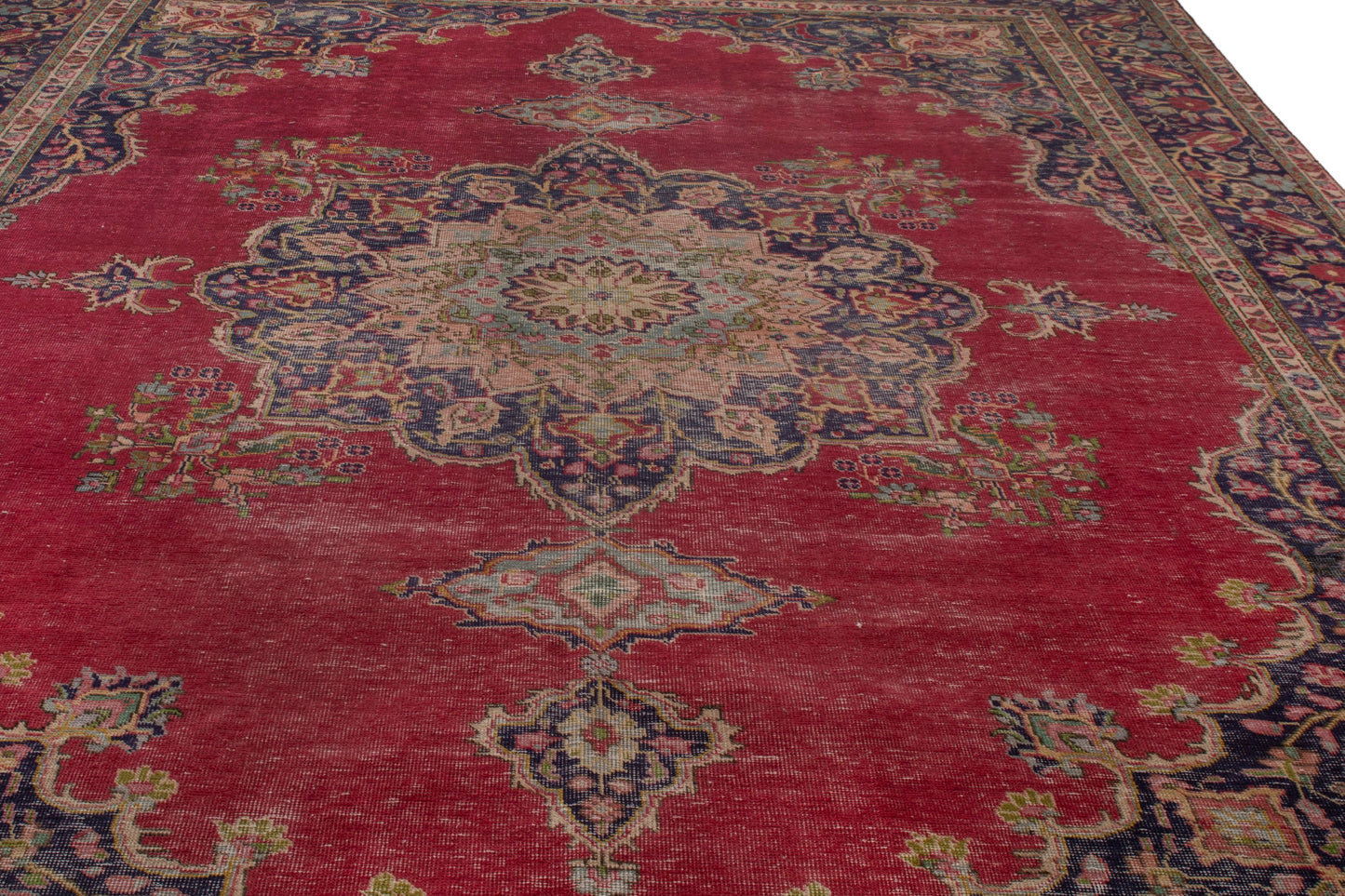 CAN_4091 - 9'2" x 12'10"