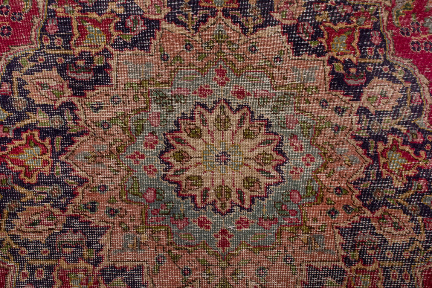 CAN_4091 - 9'2" x 12'10"