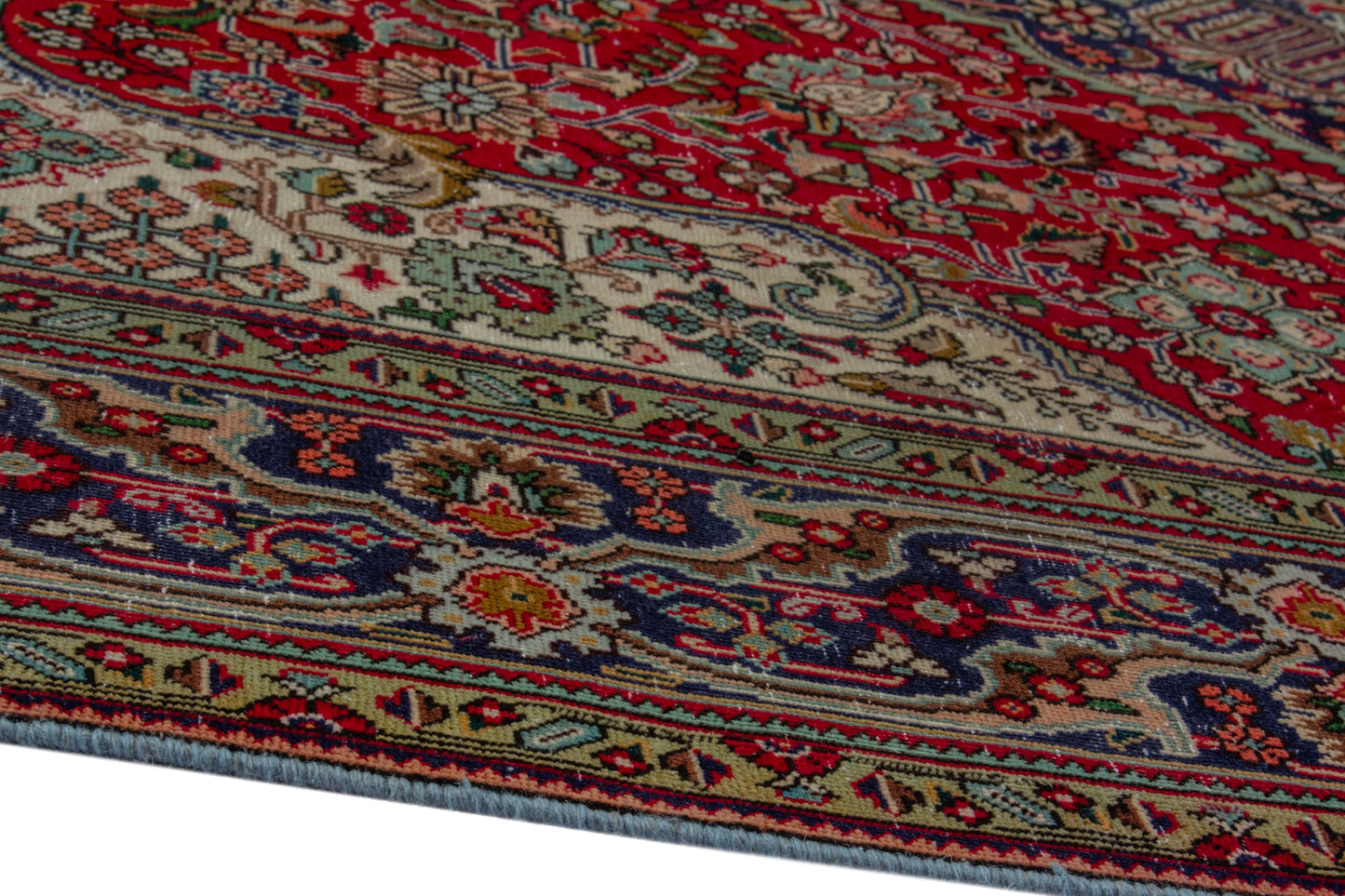 CAN_4096 - 7'10" x 11'3"