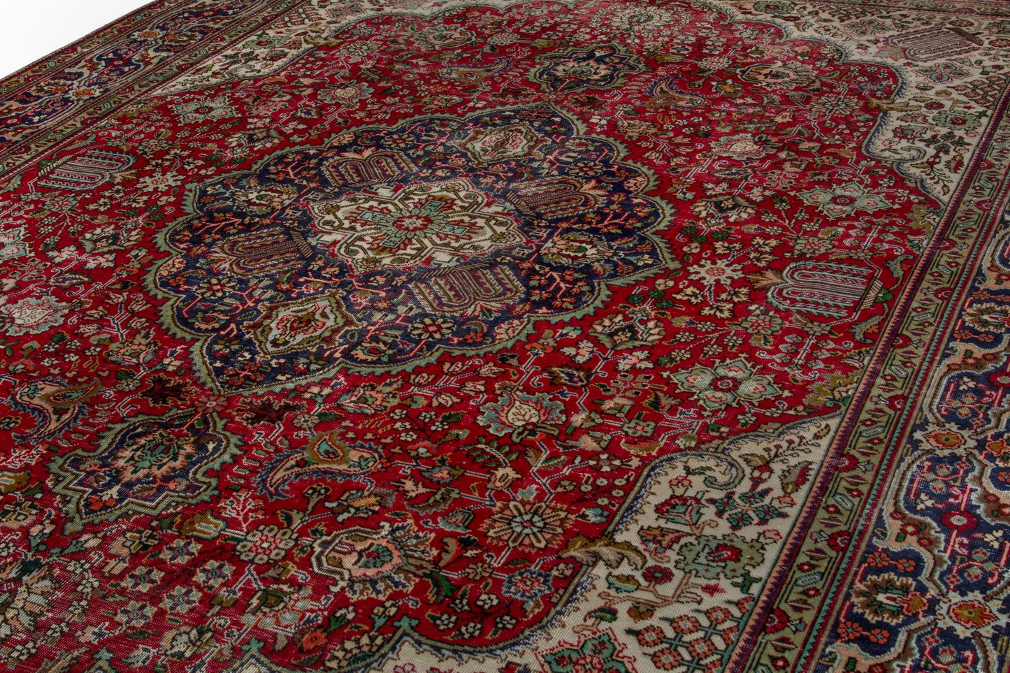 CAN_4096 - 7'10" x 11'3"