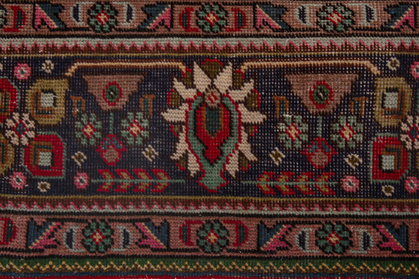 CAN_4099 - 8'2" x 11'2"
