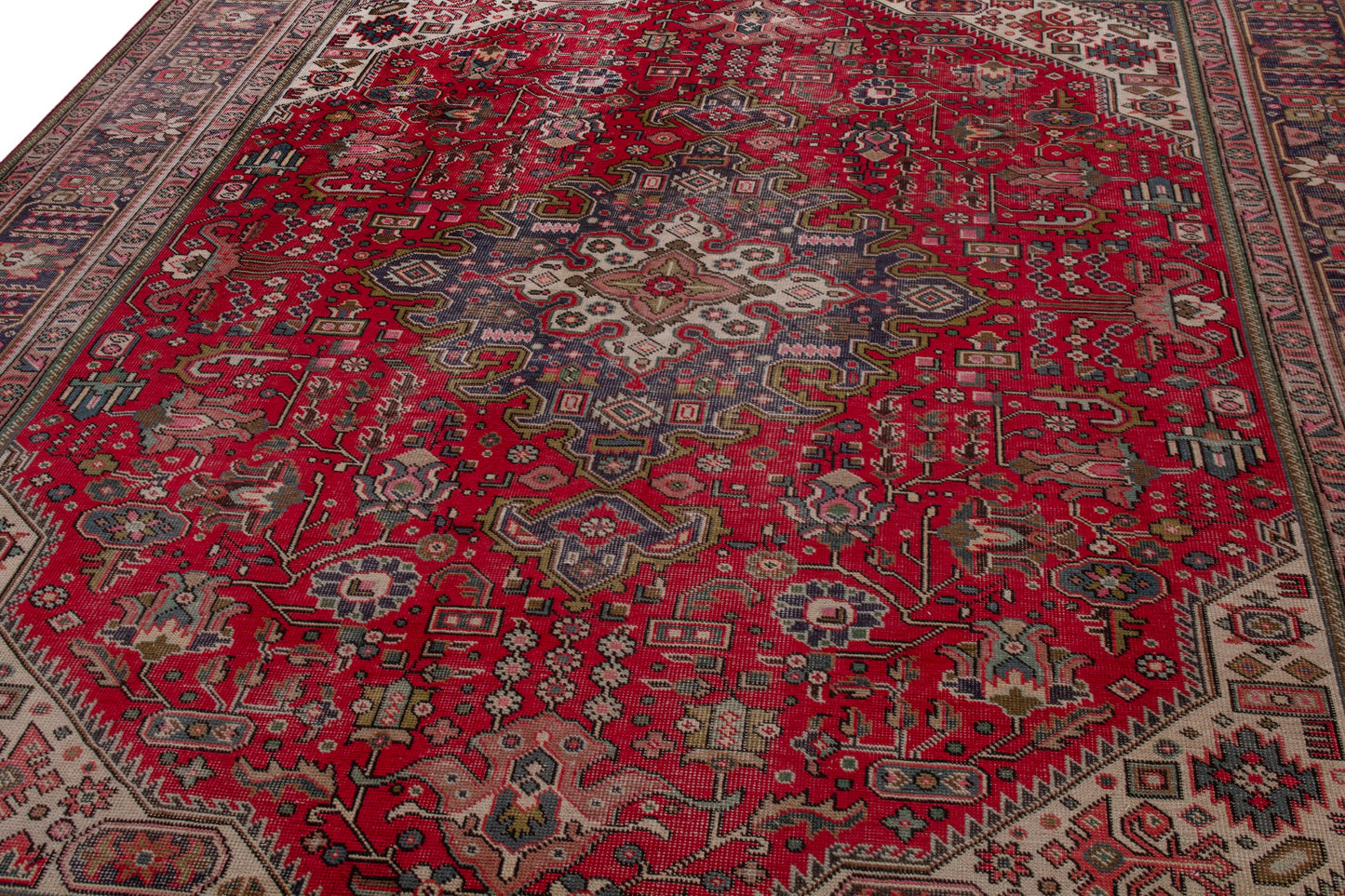 CAN_4099 - 8'2" x 11'2"