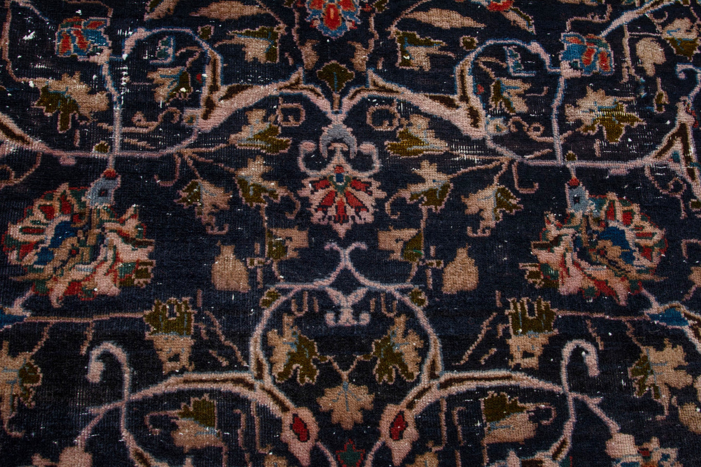 CAN_4102 - 7'1" x 10'4"