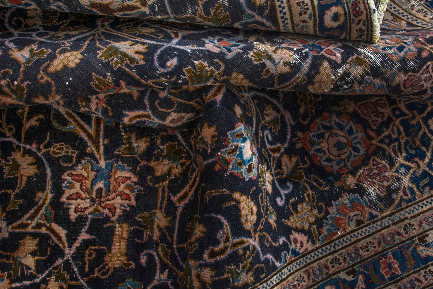 CAN_4102 - 7'1" x 10'4"