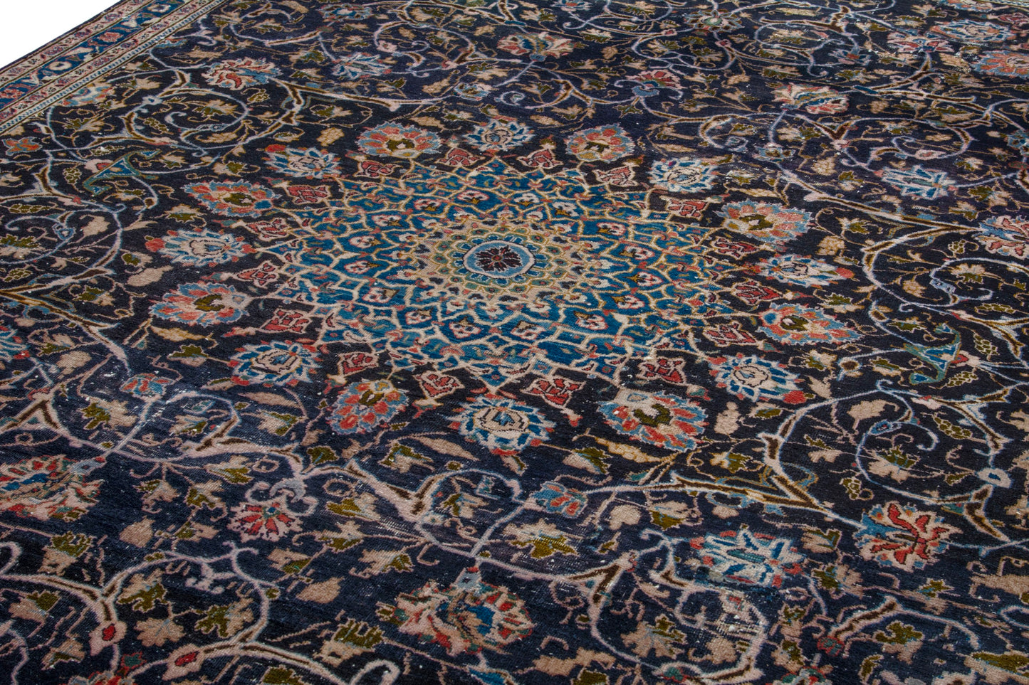 CAN_4102 - 7'1" x 10'4"