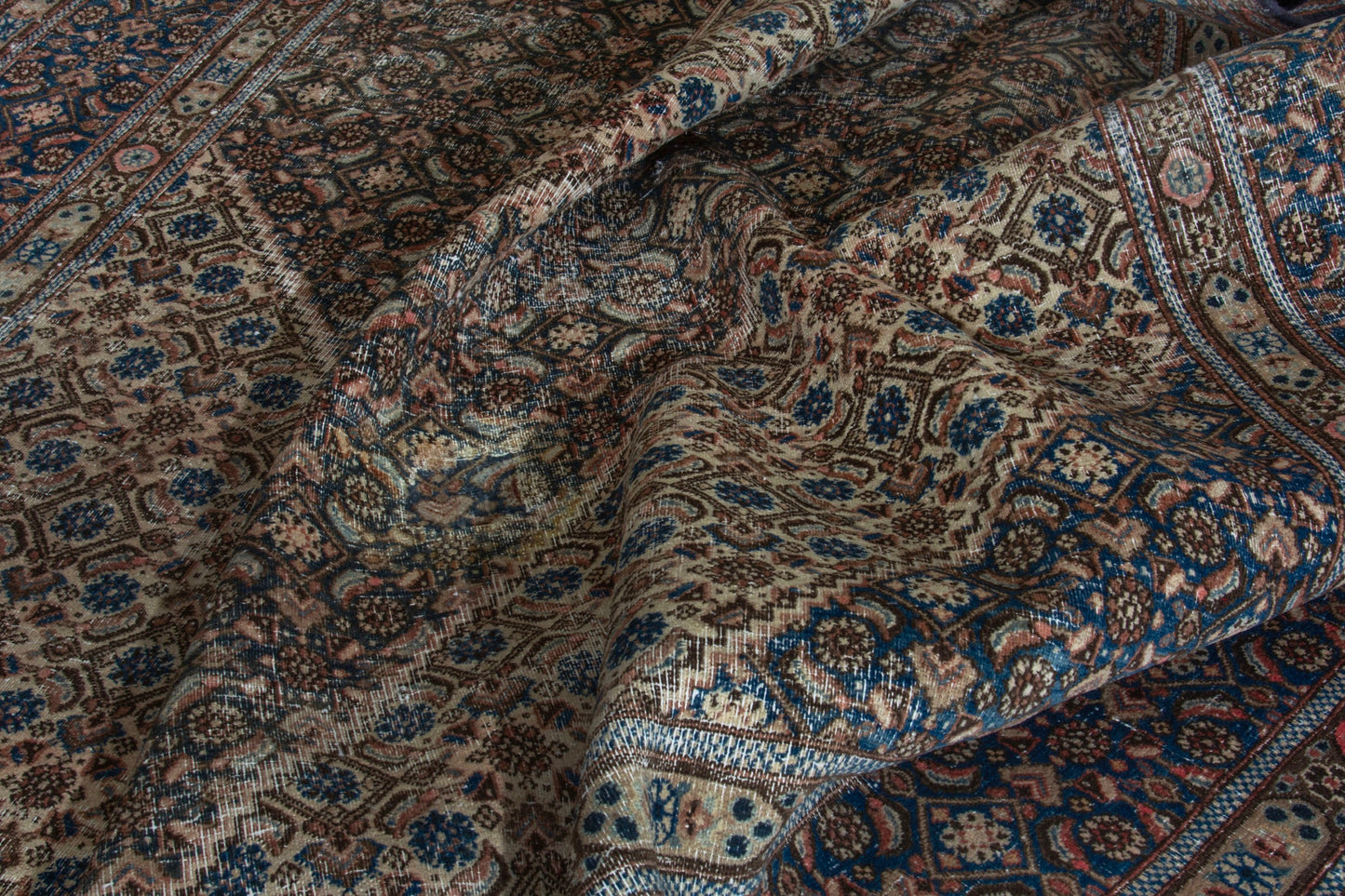 CAN_4104 - 8'10" x 12'6"