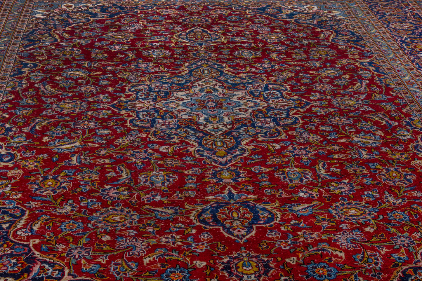 CAN_4113 - 8'4" x 11'2"