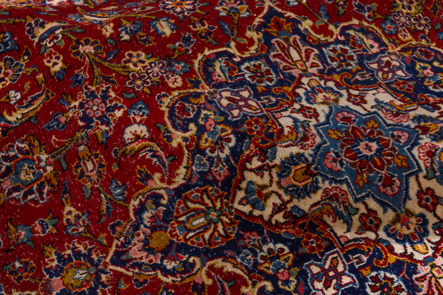CAN_4113 - 8'4" x 11'2"